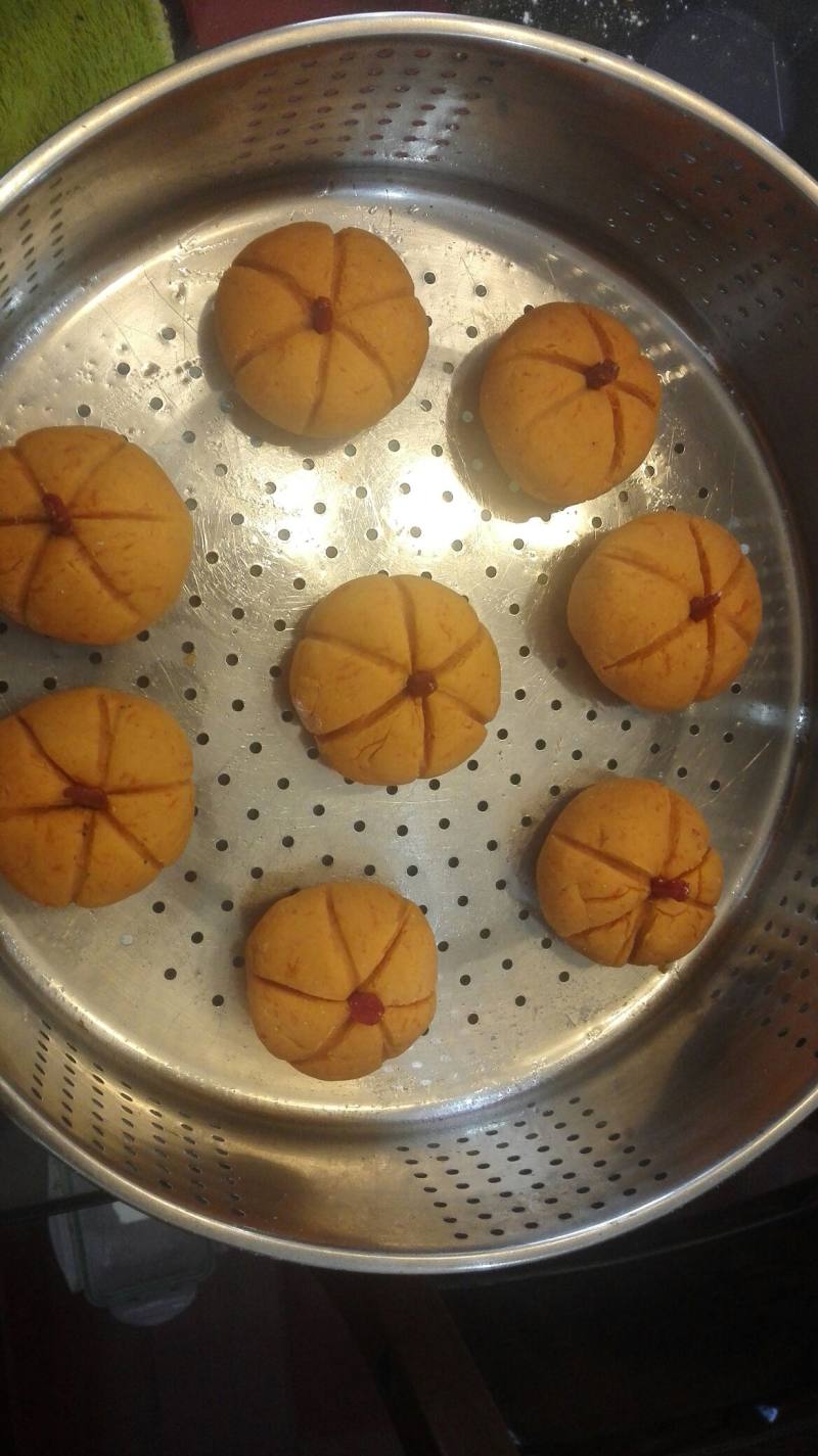 Steps for Making Deluxe Pumpkin Rice Balls