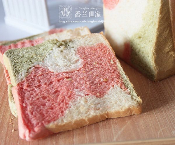 Three-color Toast