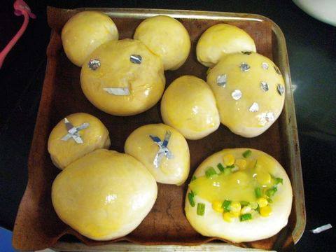 Steps for making Mickey Corn Mochi Bread