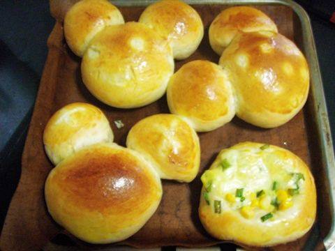 Steps for making Mickey Corn Mochi Bread