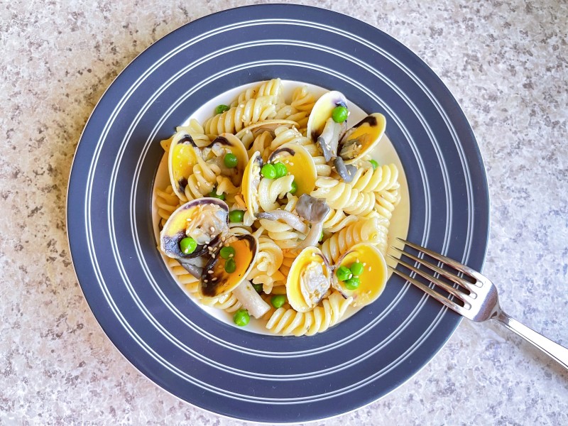Clam and Spiral Pasta