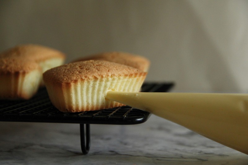 Step-by-Step Instructions for Molten Egg Yolk Pie