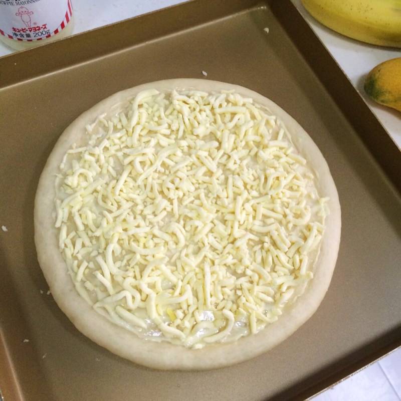 Steps for making Banana Mango Pizza