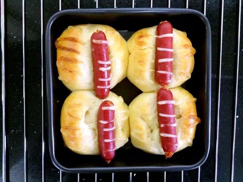 Steps to make Hot Dog Bread
