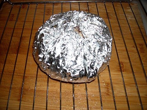 Steps for Making Roasted Pork Slices in Foil