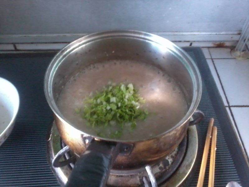 Steps for Making Bok Choy Beef Congee