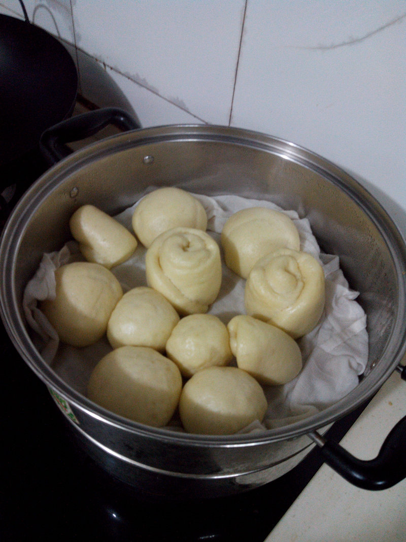 Steps to Make Egg Steamed Bun