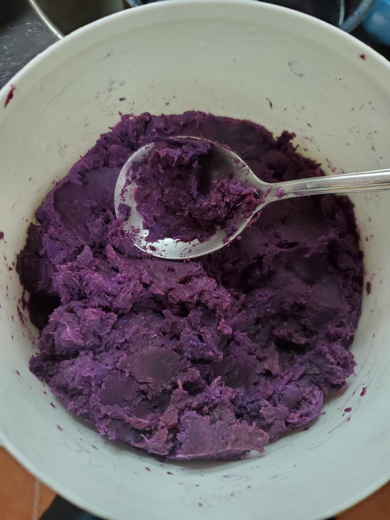 Steps for Making Purple Sweet Potato Congee