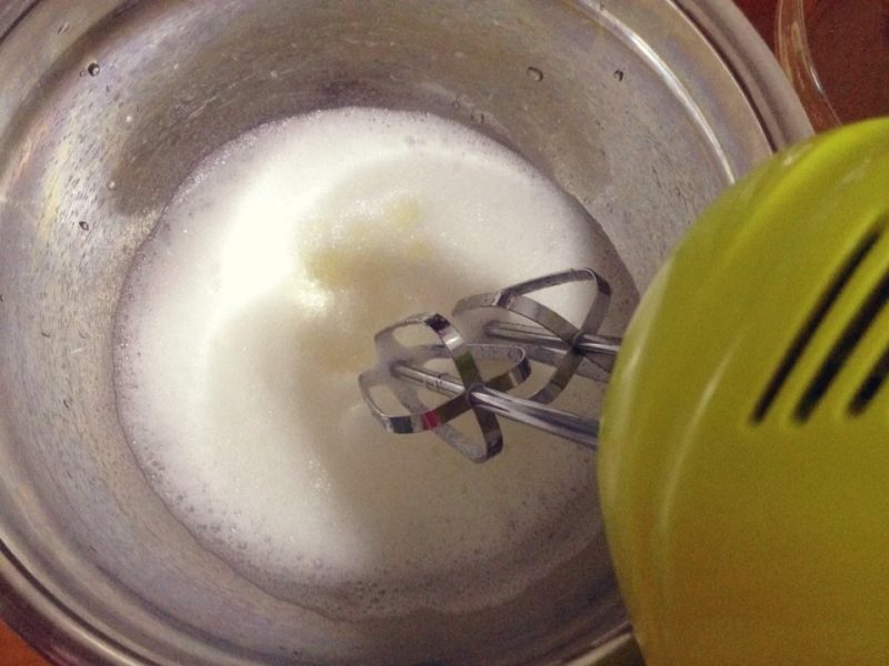 Steps for Making Vanilla Chiffon Cake