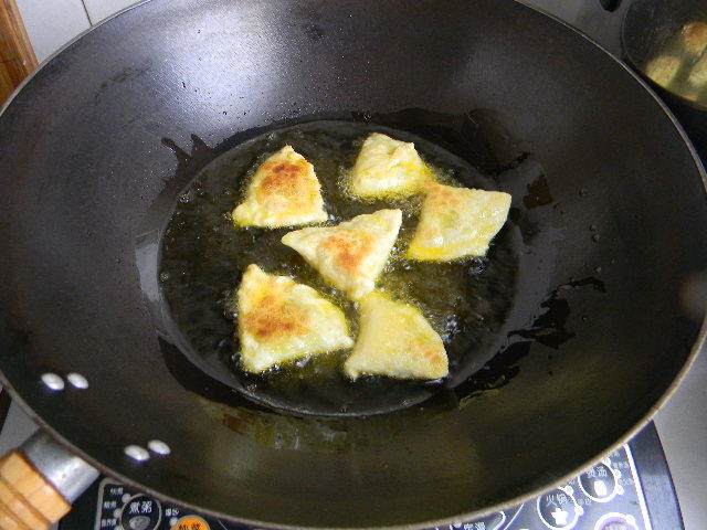 Fried Triangles Making Steps