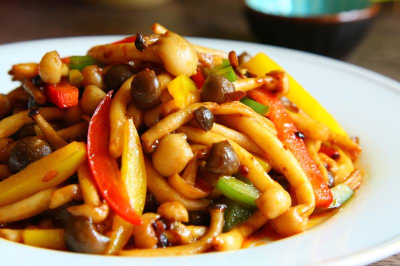 Spicy Stir-Fried Mushrooms