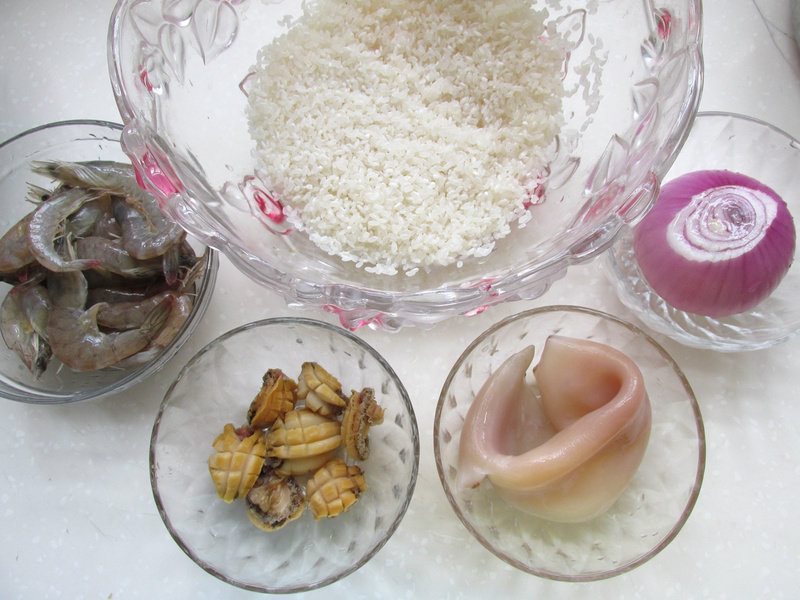 Steps for Making Seafood Abalone Rice