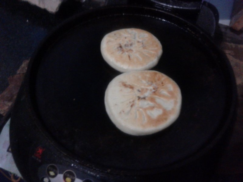 Steps for Making Mung Bean Pancakes