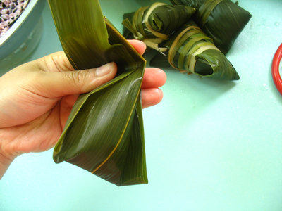 【Dragon Boat Festival · Zongzi】Four-cornered Zongzi - Black Rice Abalone Zongzi Making Steps