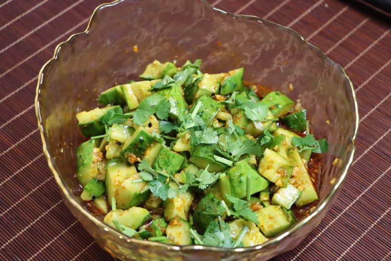 Cucumber Salad, Crisp and Refreshing, Simple and Quick to Make, Everyone in the Family Will Love It