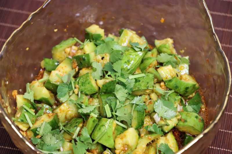 Cucumber Salad, Crisp and Refreshing, Simple and Quick to Make, Everyone in the Family Will Love It