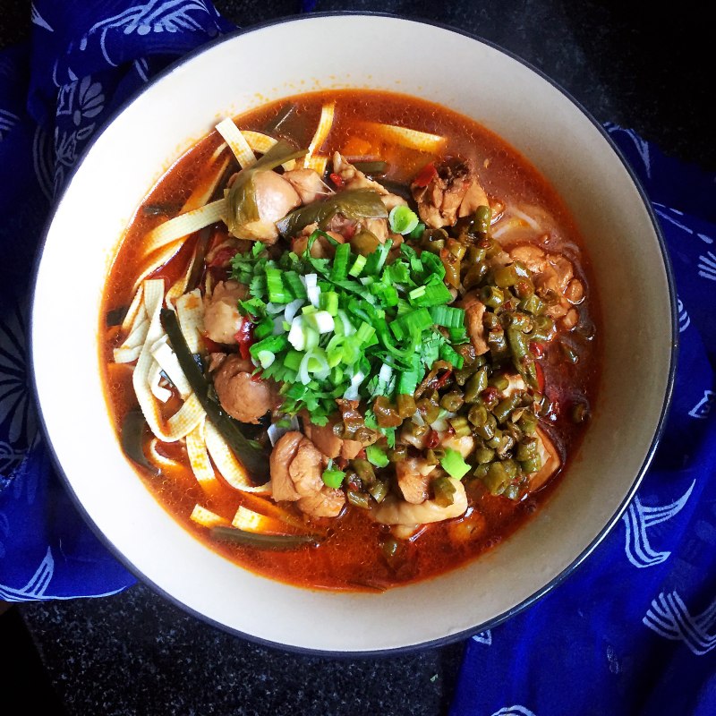 Braised Chicken Thigh Rice Noodles