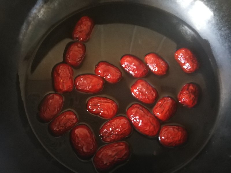 Steps for Making Red Date and Sweet Potato Milk Porridge