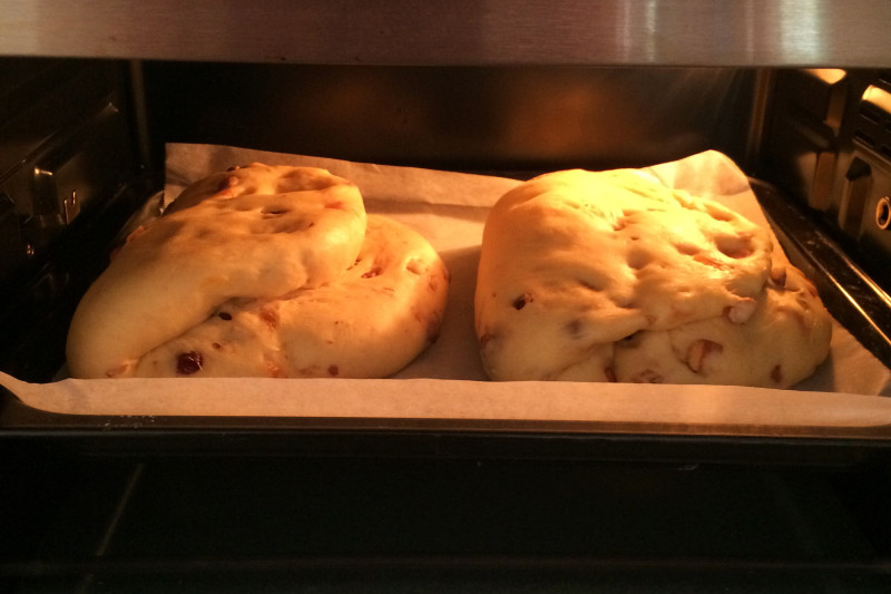 Steps to Make Christmas Stollen Bread