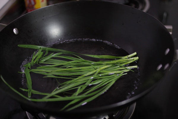 Steps for making Chopped Pepper Fresh Fish Rolls