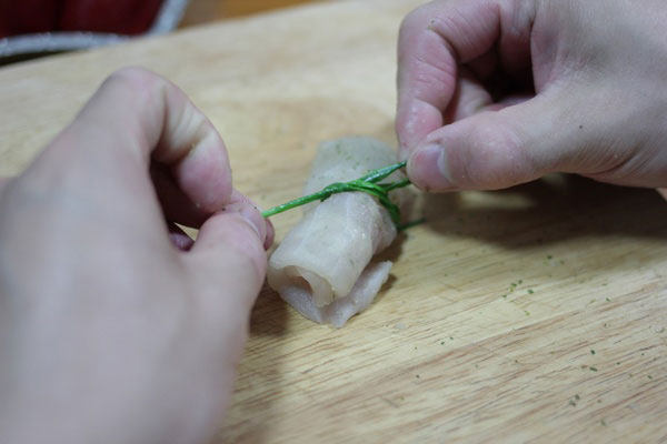 Steps for making Chopped Pepper Fresh Fish Rolls