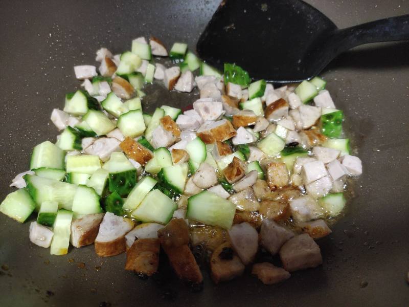 Steps for Making Hot Dog and Cucumber Fried Rice