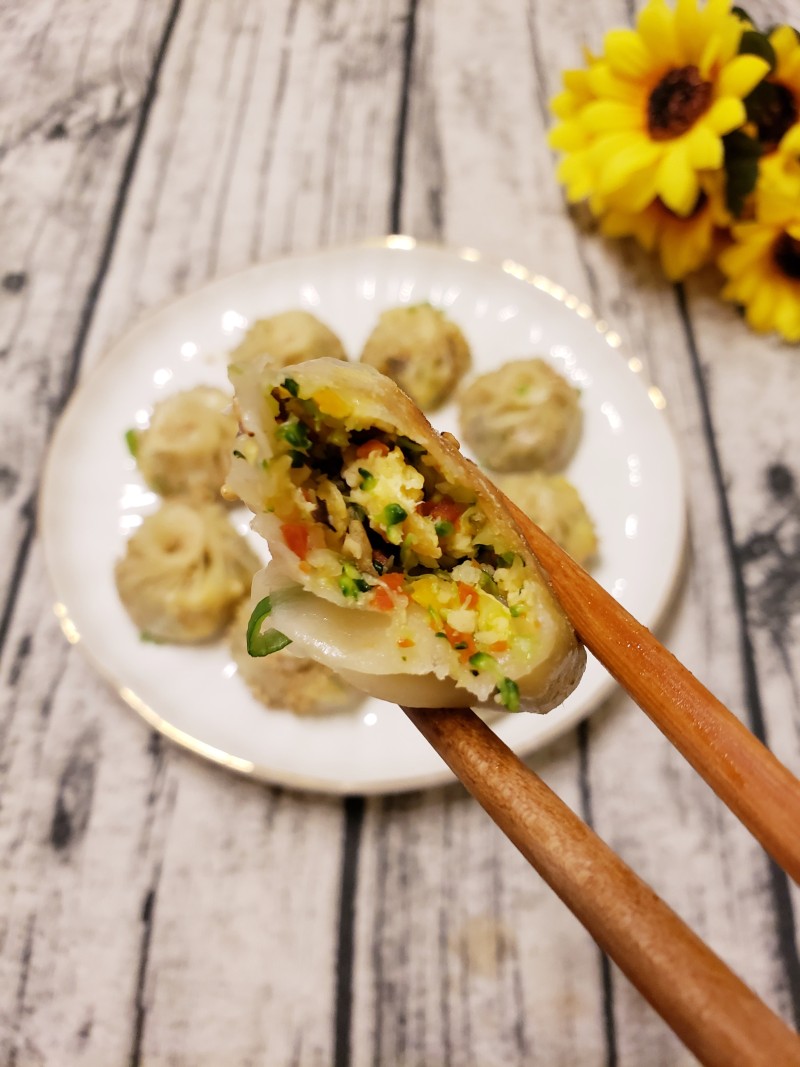 Quick and Easy, Thin-skinned and Delicious Vegetarian Pan-fried Buns