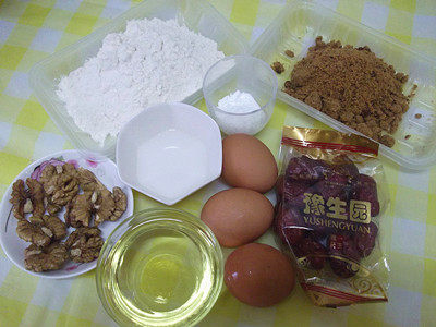 Steps for Making Date and Walnut Cake with Chinese Date Paste
