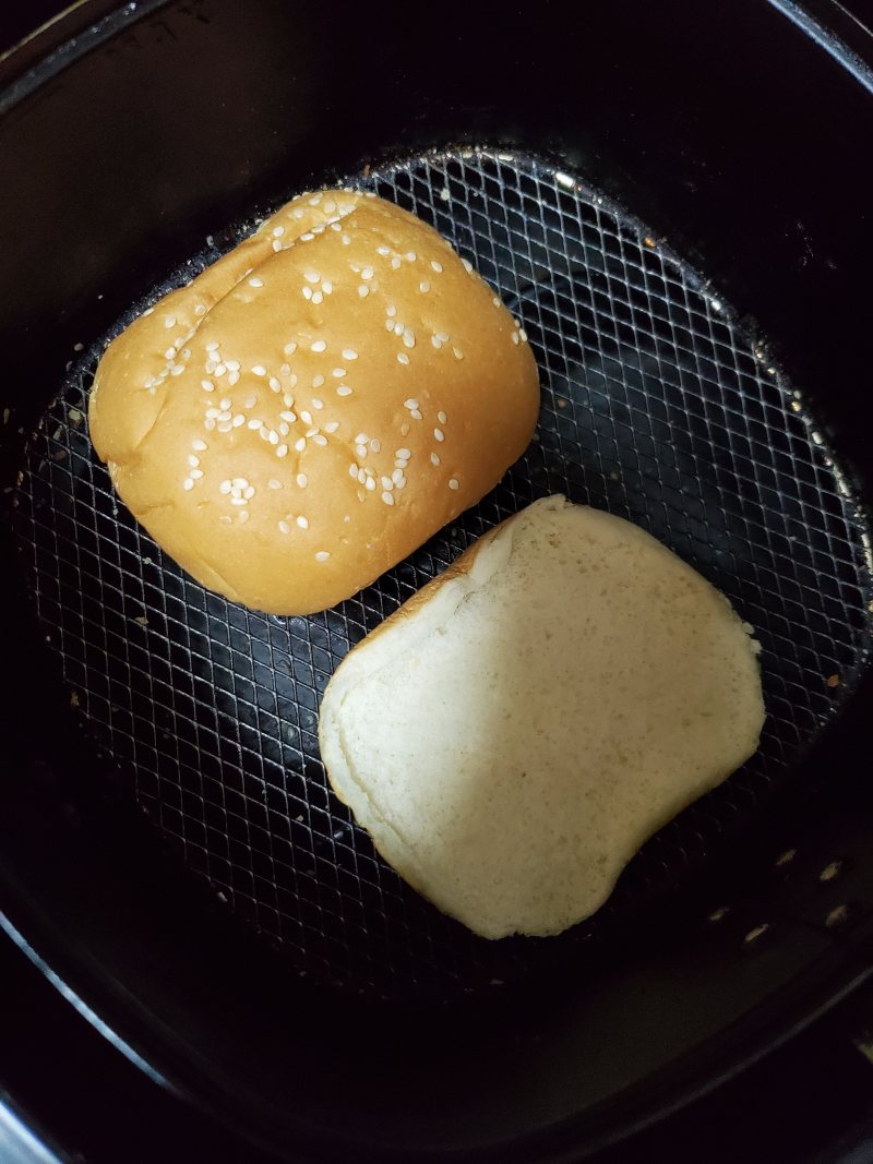 Steps for Making Egg and Cheese Burger