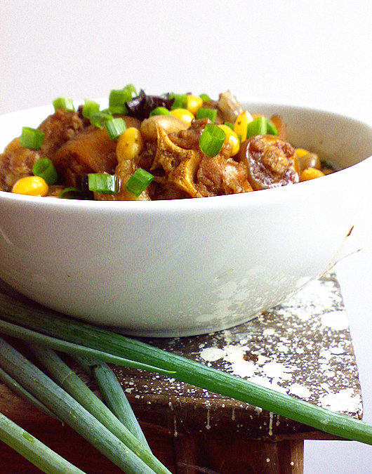 Braised Pork Tails with Peanuts and Soybeans