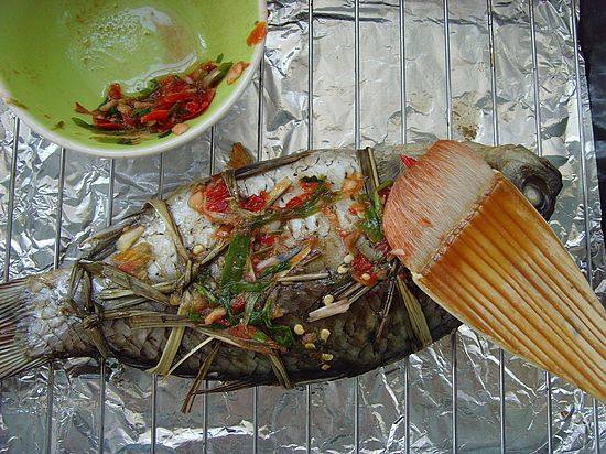 Steps to Cook Lemongrass Grilled Crucian Carp