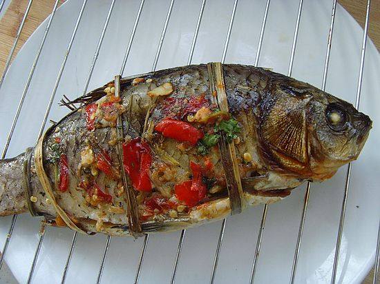 Steps to Cook Lemongrass Grilled Crucian Carp