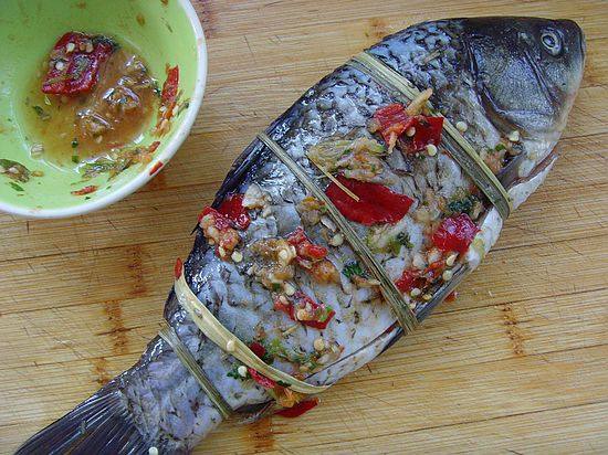 Steps to Cook Lemongrass Grilled Crucian Carp