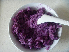 Steps for Making Purple Sweet Potato Handmade Noodles