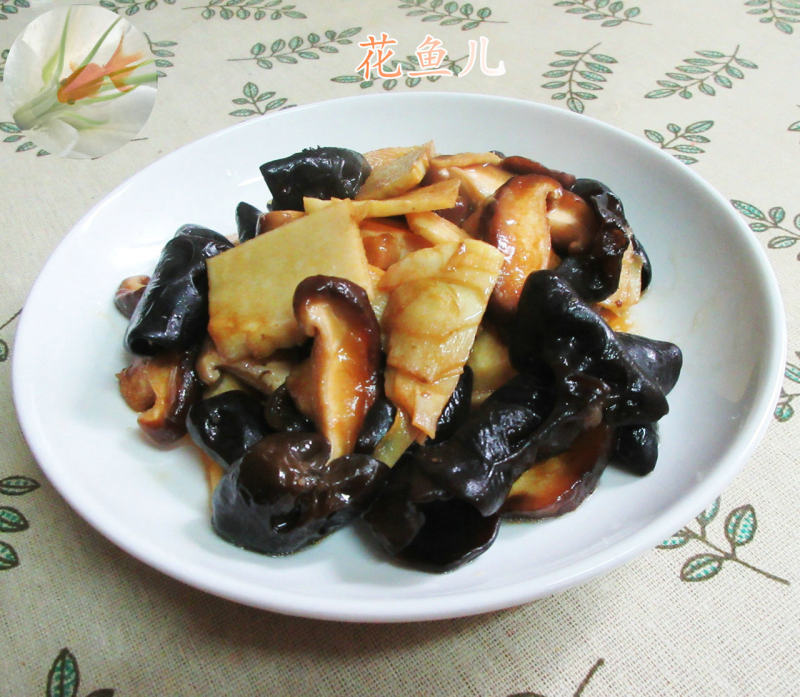 Stir-fried Black Fungus and Winter Vegetables