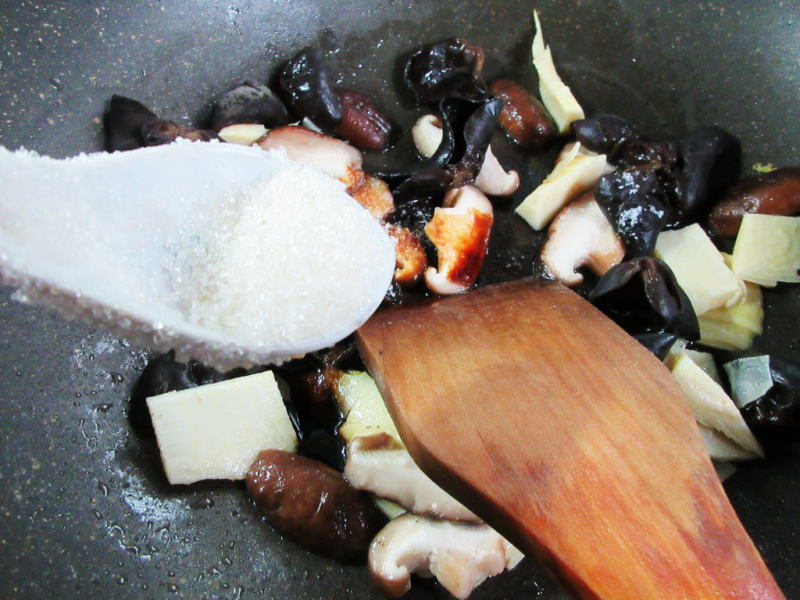 Steps for Stir-fried Black Fungus and Winter Vegetables