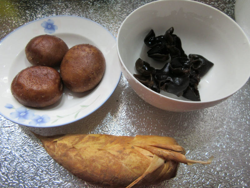 Steps for Stir-fried Black Fungus and Winter Vegetables