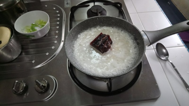 Chinese Sausage and Green Onion Rice Cooking Steps