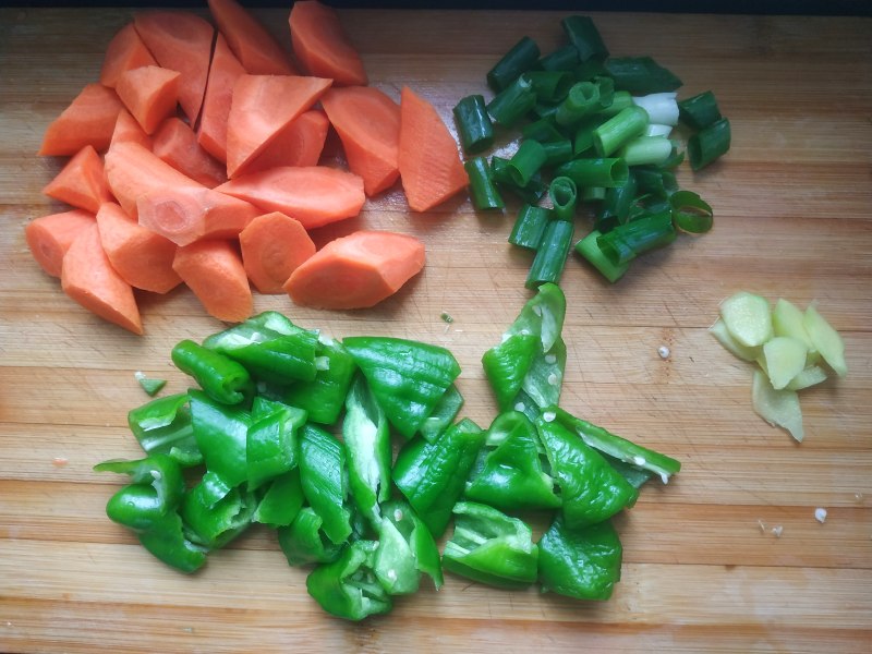 Steps for Cooking Spicy Hot Pot Chicken Nuggets