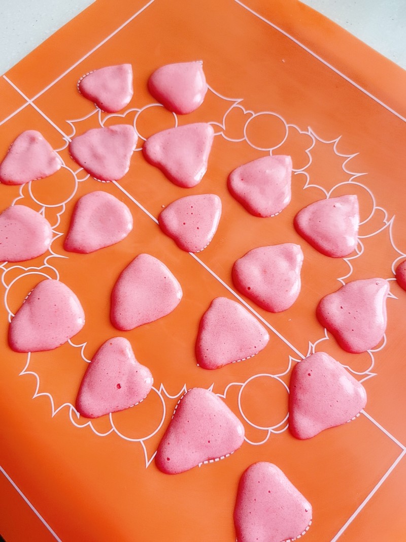 Steps for making Heart-shaped Cake Roll