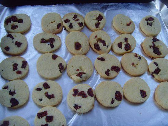 Cranberry Cookies Making Steps