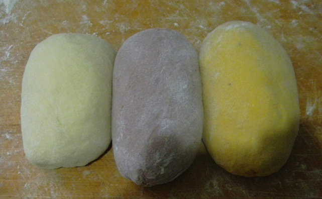 Steps for Making Three-color Toast