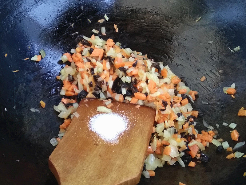 Steps to Make Beef Sausage and Vegetable Fried Rice