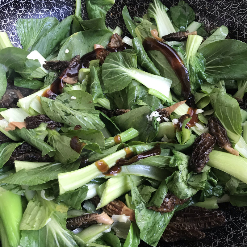 Steps for cooking Sautéed Qingcai with Morel Mushrooms