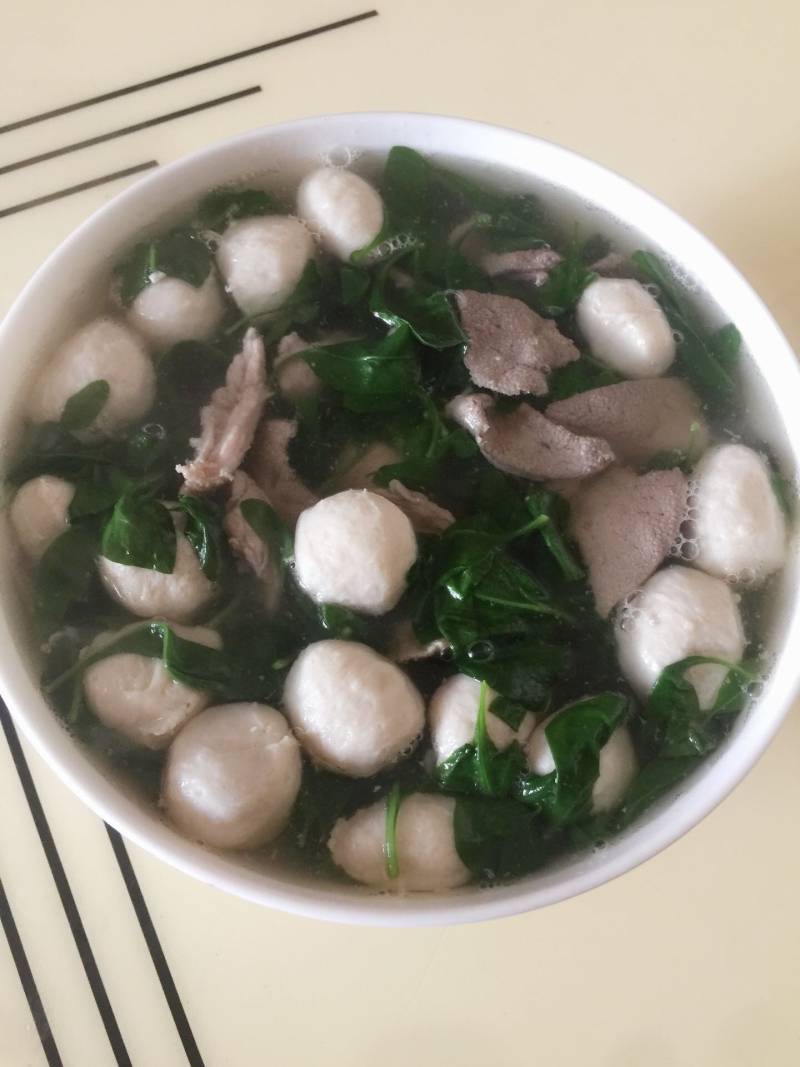 Pork Liver and Lean Meat with Goji Leaf Soup