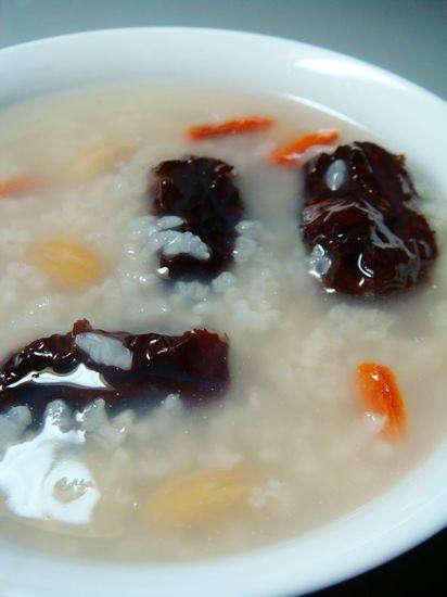 Blood-nourishing and Beauty-enhancing Porridge