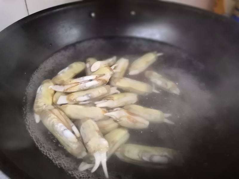 Detailed Steps for Spicy Version - Stir-Fried Clams