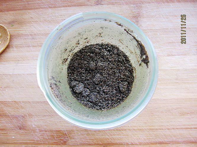 Steps for Making Black Sesame Red Sugar Pancake