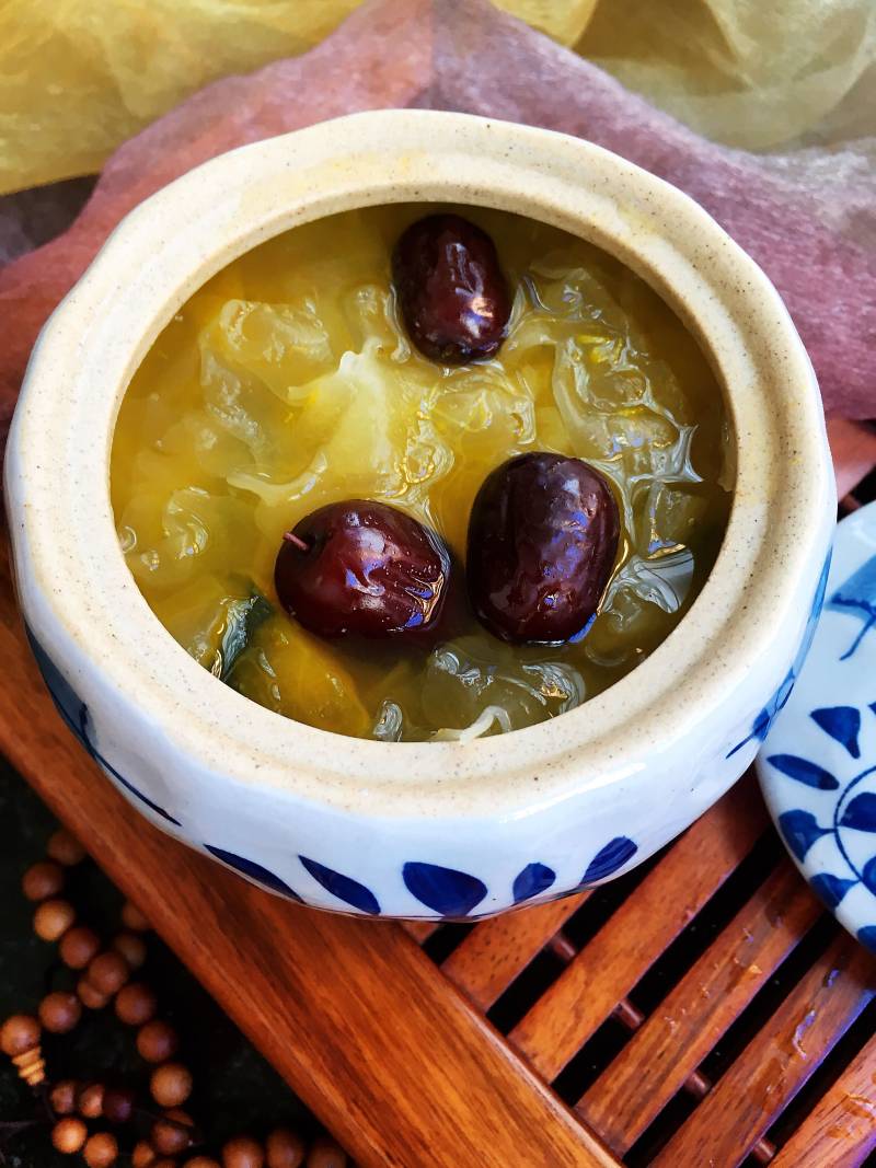 Pumpkin Red Dates and Tremella Soup