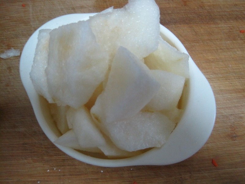 Steps to Make Lo Han Guo Snow Pear Tea
